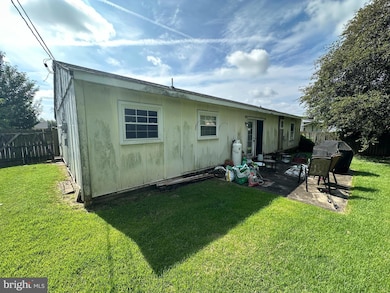 417 S Georgia Ave, Martinsburg, WV 25401 - photo 6