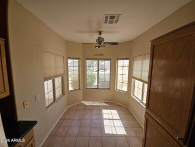 Potter breakfast room