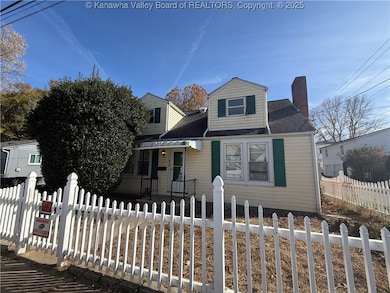 538 19th St, Dunbar, WV 25064 - photo 2