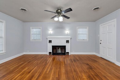 1734 E California St, Gainesville, TX 76240 - photo 6