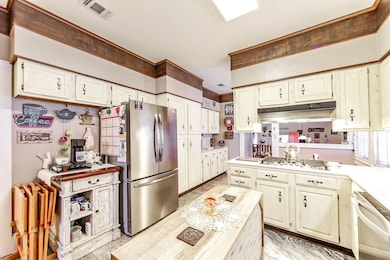 307 Suthon Ave, Houma, LA 70364 - photo 4