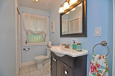 19 Sterling St, Weymouth, MA 02188 - photo 2