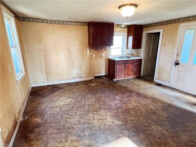 856 W Nimisila Rd, Akron, OH 44319 - photo 5