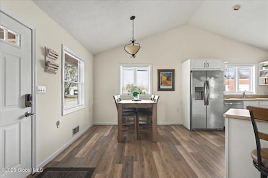 02-404 DIX AVE