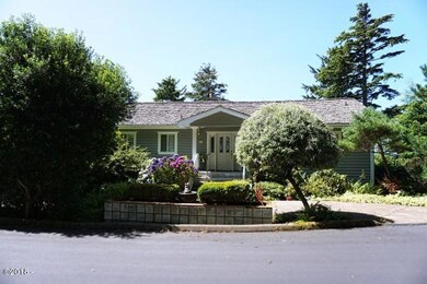 Exterior Sea Crest Drive 1.2