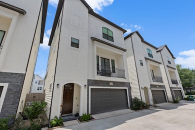 843 Fisher St unit B, Houston, TX 77018 - photo 2