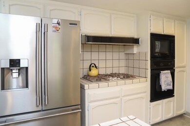 7762 N 7th St, Fresno, CA 93720 - photo 3