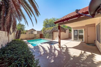 1855 E Secretariat Dr, Tempe, AZ 85284 - photo 4
