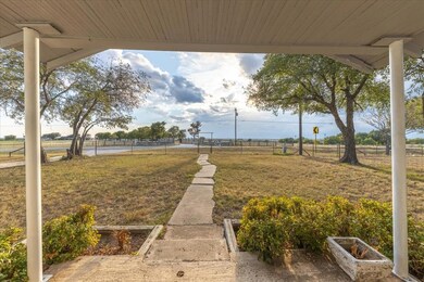 3604 W Fm 4 unit 3604, Cleburne, TX 76033 - photo 5