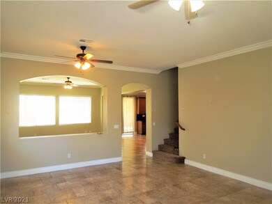 FRONT LIVING