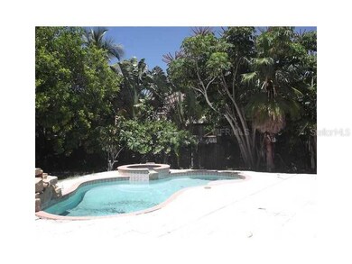 1280 Tree Bay Ln, Sarasota, FL 34242 - photo 4