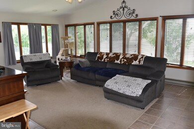 12 Edward Dr, Greencastle, PA 17225 - photo 4