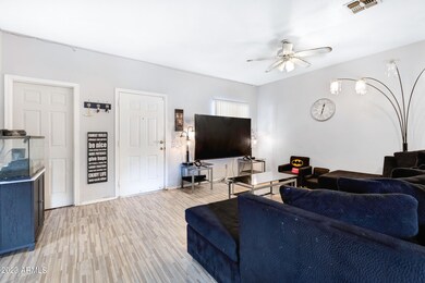 1409 E Apollo Rd-6