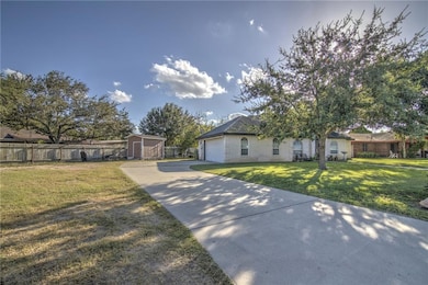 1119 Stone St, Weslaco, TX 78596 - photo 3