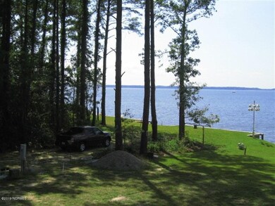 003_Waterfront Lot