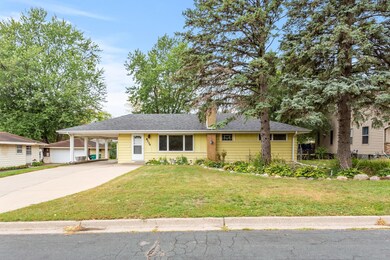 8224 Colfax Ave S, Bloomington, MN 55420 - photo 3