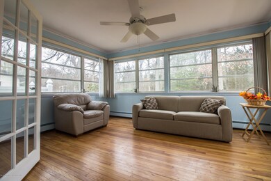 386_Constitution-16 Sun Room