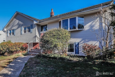 74 Newman St, Metuchen, NJ 08840 - photo 2