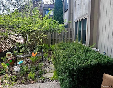 Private entry garden