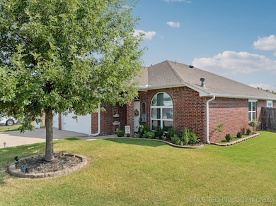 14659 S Nyssa Place, Glenpool, OK 74033 - photo 2