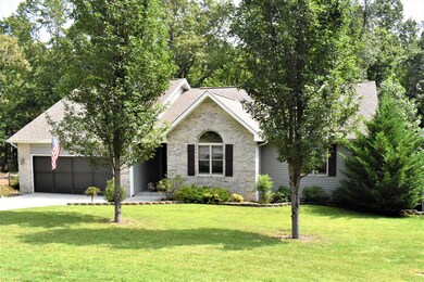 184 Canterbury Dr, Crossville, TN 38558 - photo 2