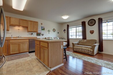 Living/Kitchen
