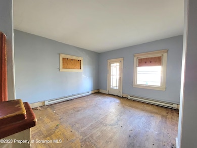 556 Swallow St, Kingston, PA 18704 - photo 4