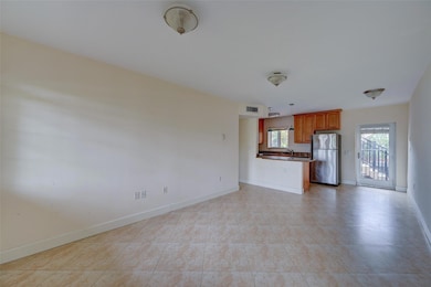 410 SW 15th St unit 105, Pompano Beach, FL 33060 - photo 3