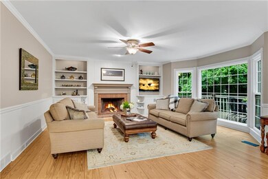 Family rooms with oversized bayed window