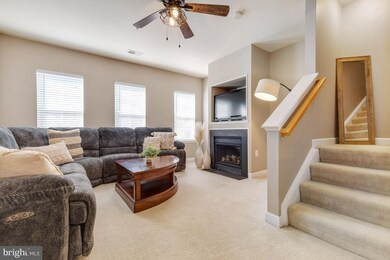 42512 Hollyhock Terrace, Ashburn, VA 20148 - photo 4