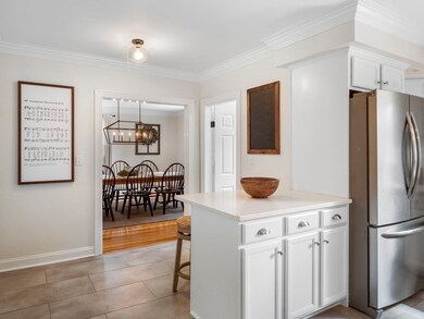 101 Chapman St, Dracut, MA 01826 - photo 7