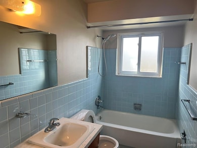 49633 Hayes Rd, Shelby Township, MI 48315 - photo 7