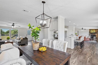 5904 Strawberry Ridge Ln, Joshua, TX 76058 - photo 4