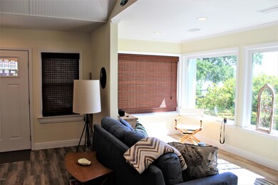 Sunroom/LR