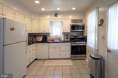 4325 Ridge Ave, Halethorpe, MD 21227 - photo 3