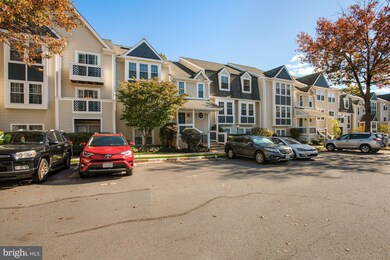 12902C Grays Pointe Rd unit 12902C, Fairfax, VA 22033 - photo 2