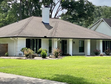 2105 Mckissick Dr, Friendswood, TX 77546 - photo 2