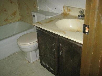 875 Westbury Ln S unit C, Columbus, OH 43228 - photo 5