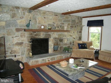 8624 Stableview Ct, Gaithersburg, MD 20882 - photo 2