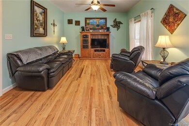 656 Southern Pines Place, Leicester, NC 28748 - photo 5