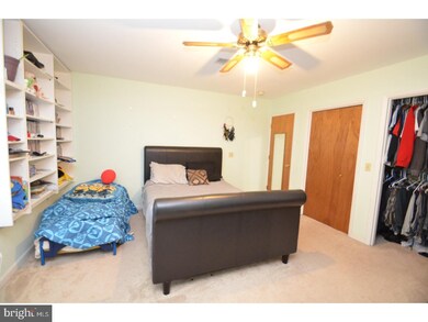 1028 Sherman St, Allentown, PA 18109 - photo 7