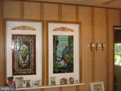 300 Chamberlayne St, Colonial Beach, VA 22443 - photo 7