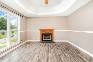 1215 Verkler Dr, Clarksville, TN 37042 - photo 4