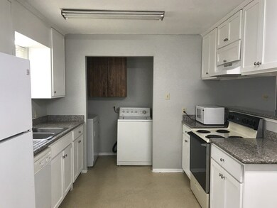 718 Willow St unit 1, Waller, TX 77484 - photo 3