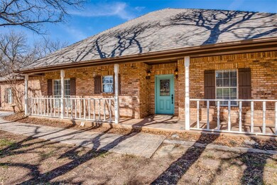 122 W Ridge St, Decatur, TX 76234 - photo 3