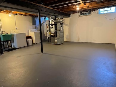 8755 Sterling St, Center Line, MI 48015 - photo 7