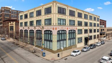 2201 Locust St unit 304, Saint Louis, MO 63103 - photo 2