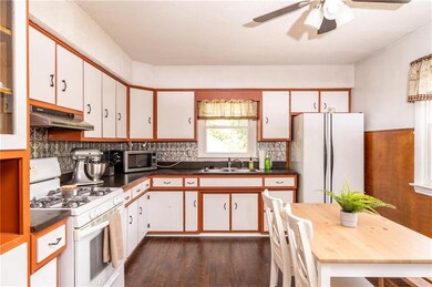 1205 E 26th St, Muncie, IN 47302 - photo 5