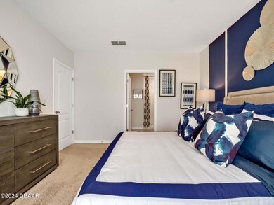 3 cali_master bed_oak leaf
