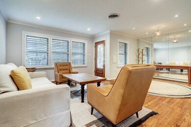 2018 Chantilly Ln, Houston, TX 77018 - photo 2